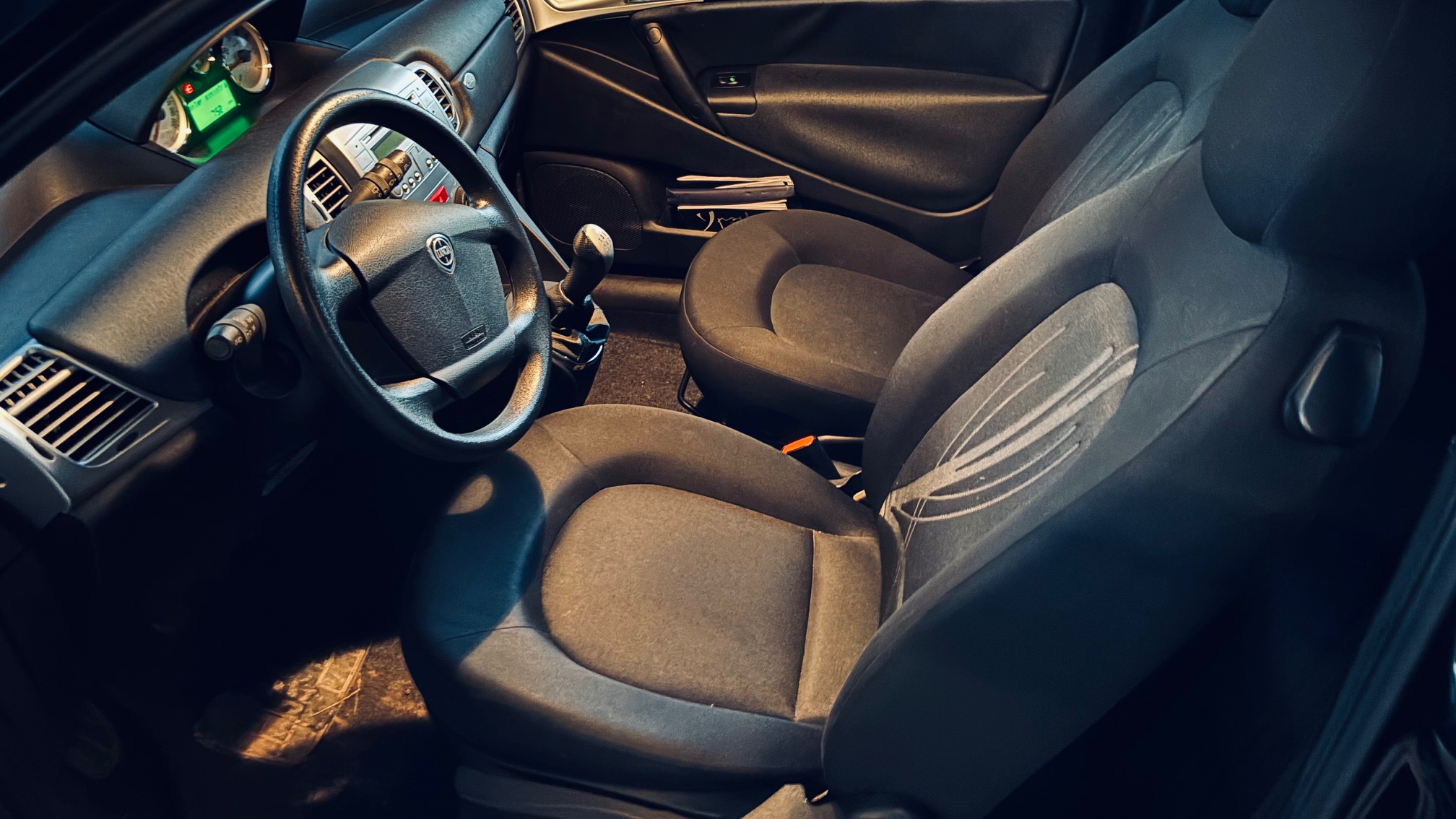 LANCIA YPSILON 1.3 Mtj unica