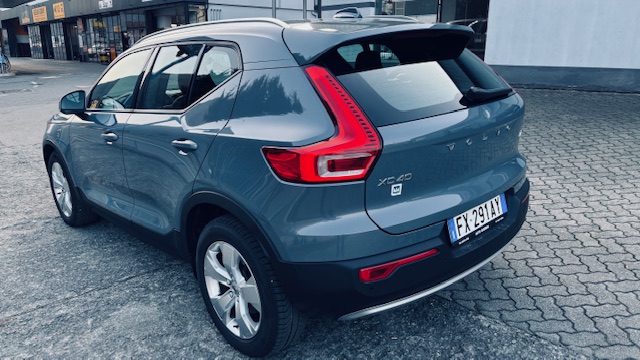 VOLVO XC40 T4