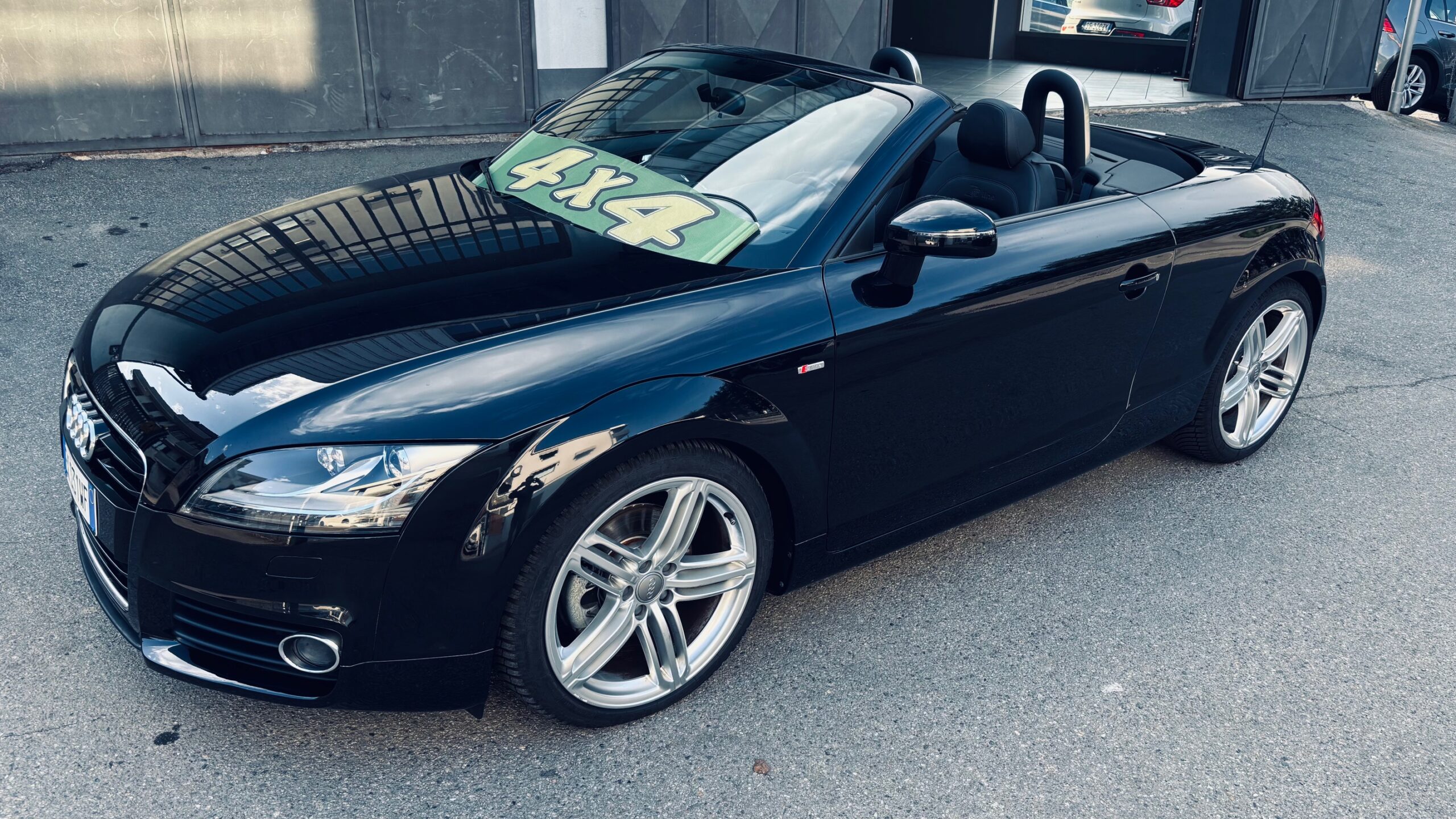 AUDI TT roadster quattro S-line
