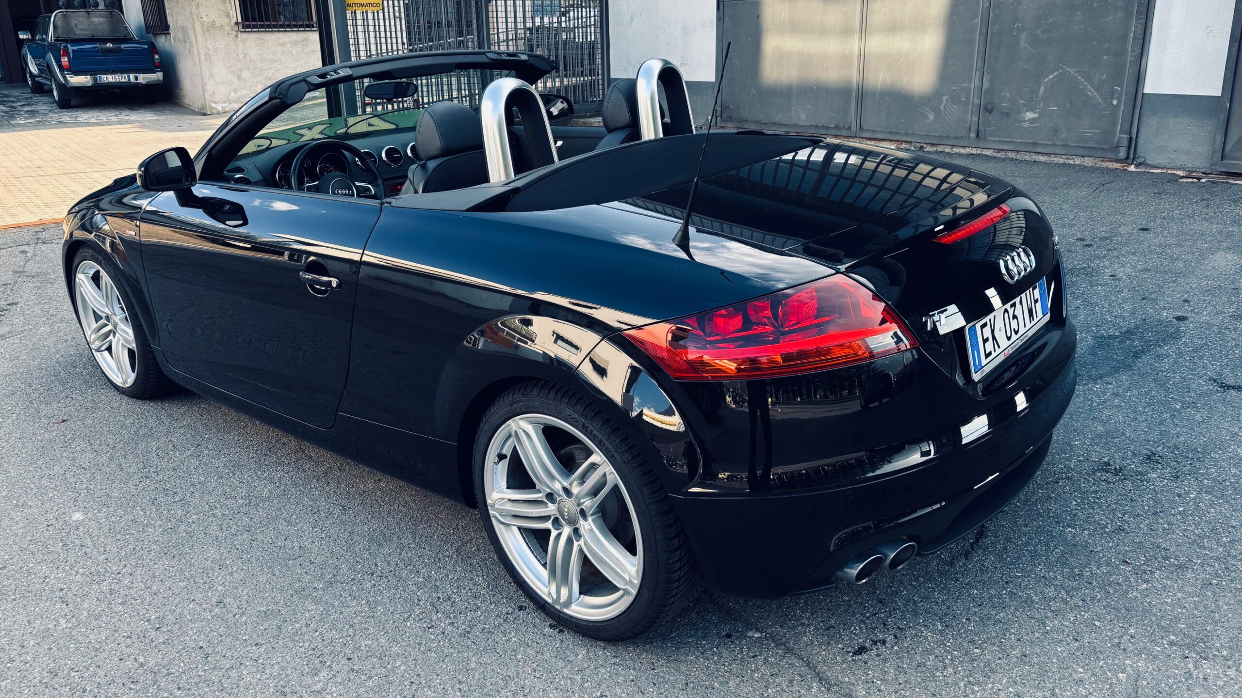 AUDI TT roadster quattro S-line