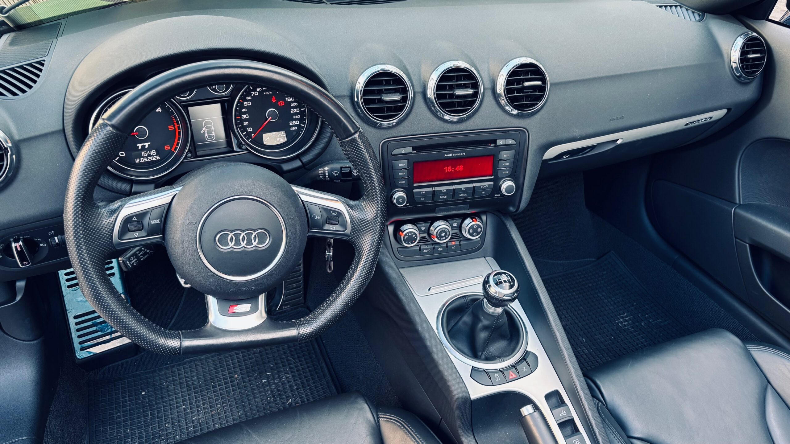 AUDI TT roadster quattro S-line