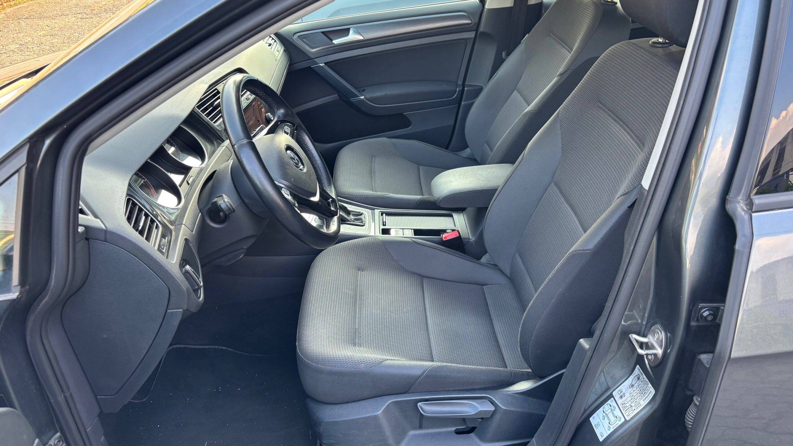 VW GOLF 1.6 Tdi 5p Highline DSG
