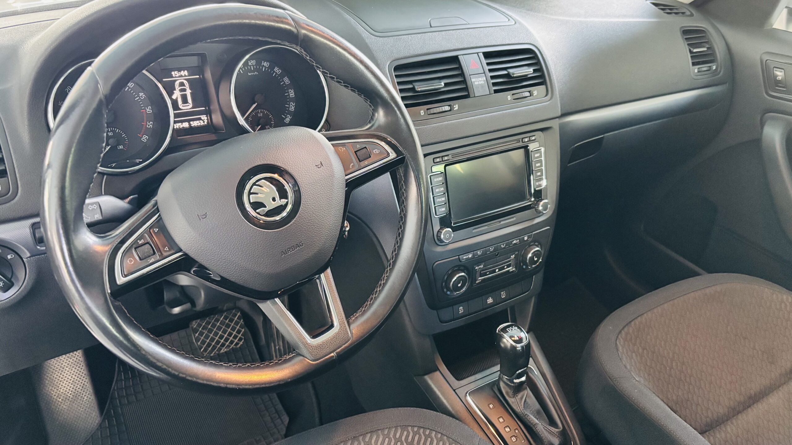 SKODA YETI 2.0 Tdi 170cv 4×4 DSG ELEGANCE