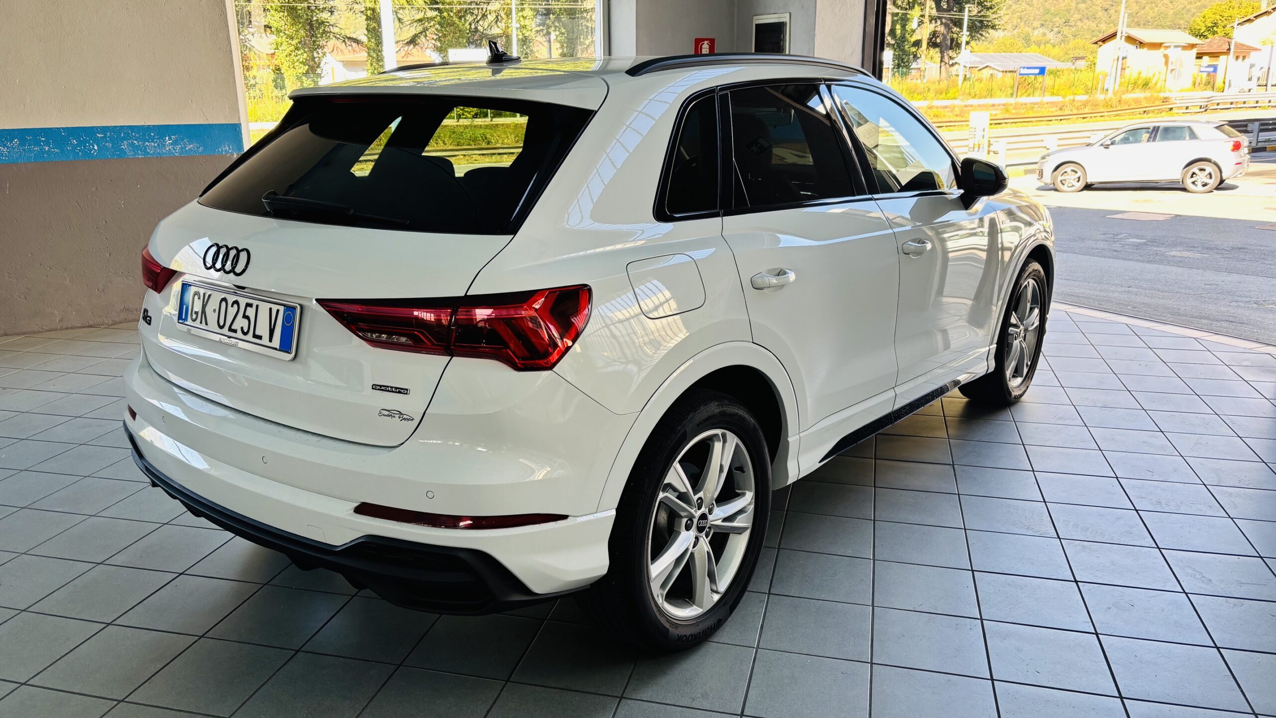 AUDI Q3 2.0 Tdi S-tronic quattro S-line