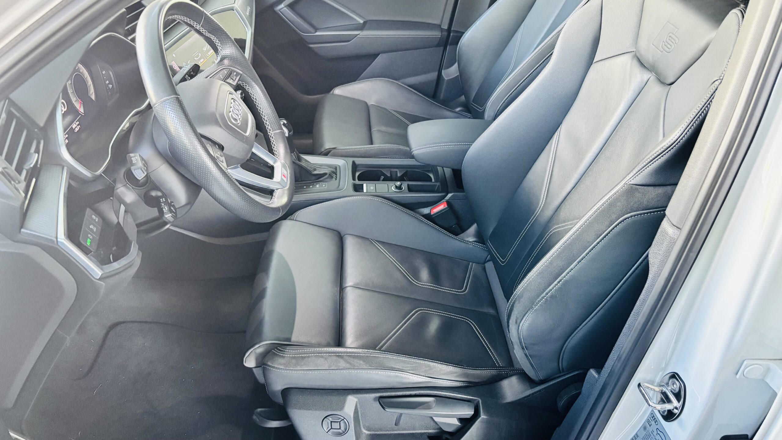 AUDI Q3 2.0 Tdi S-tronic quattro S-line